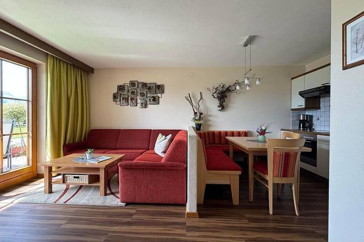 Holiday apartment for 5 people, with garden and balcony - 1