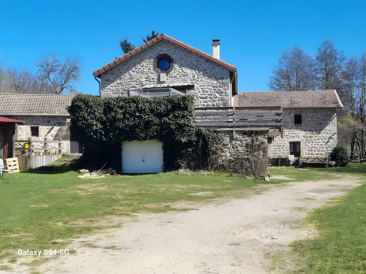 Cottage 'Petit Gite Du Moulin De Gorre' mit privater Terrasse und Wlan in Montregard, Haute-Loire