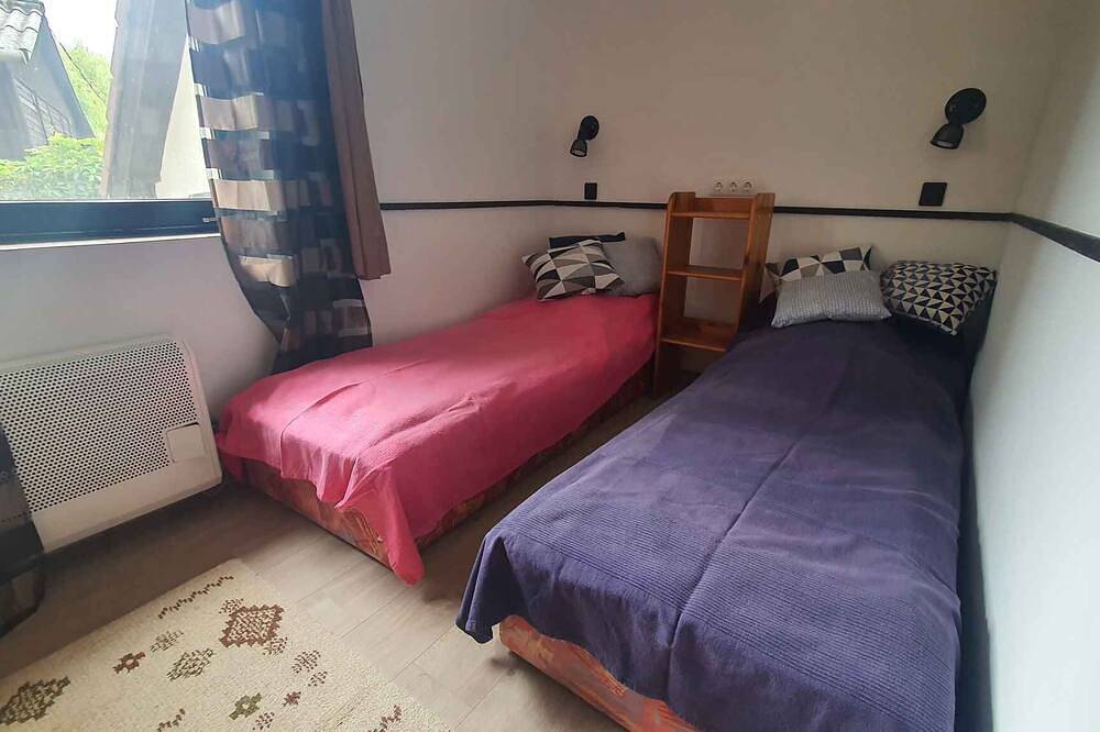 Ferienhaus in unmittelbarer Nähe vom Freistrand in Szantod, Plattensee Südufer