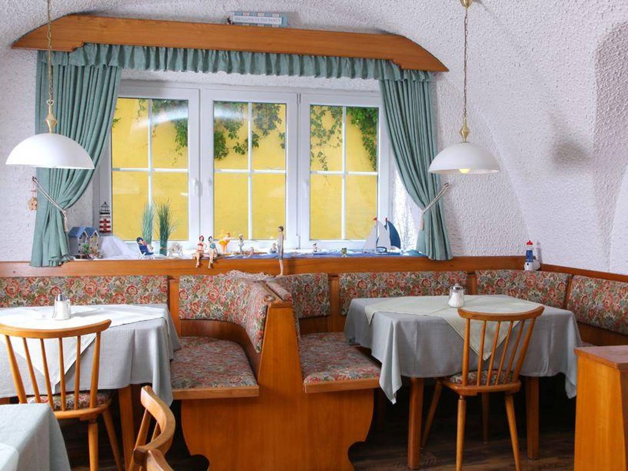 Pension Grasl - Doppelzimmer Komfort (21qm) mit Wlan in Hohenberg (Niederösterreich), Türnitzer Alpen