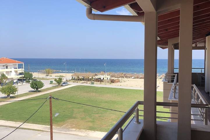 Vacation rental for 4 people, with balcony in Pieria