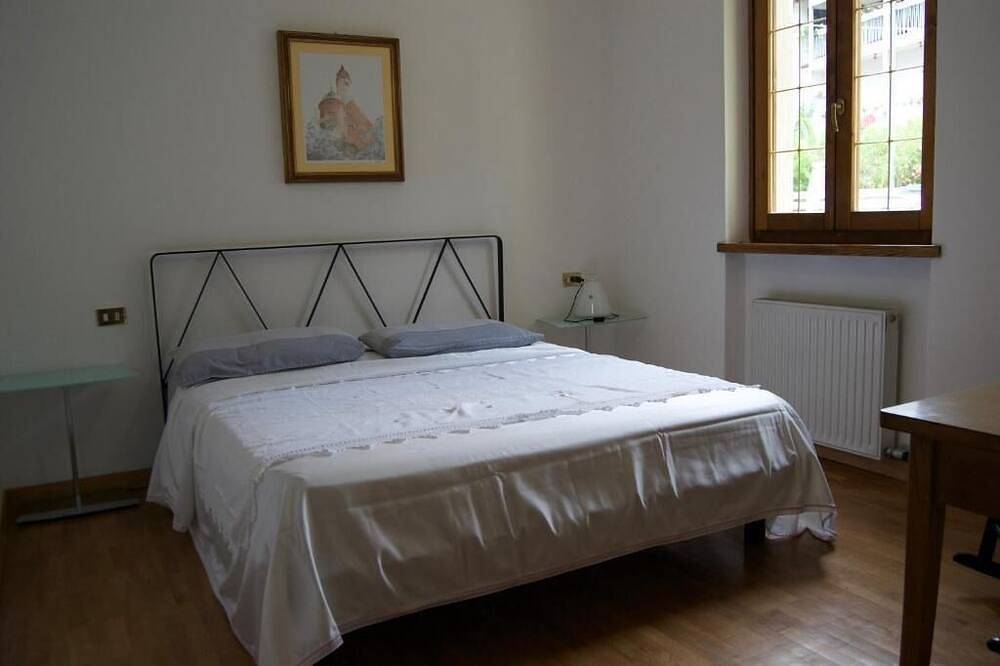 Marocche Apartment, Surrounded By Nature With A View Of Lake Garda in Torbole, Nago-Torbole
