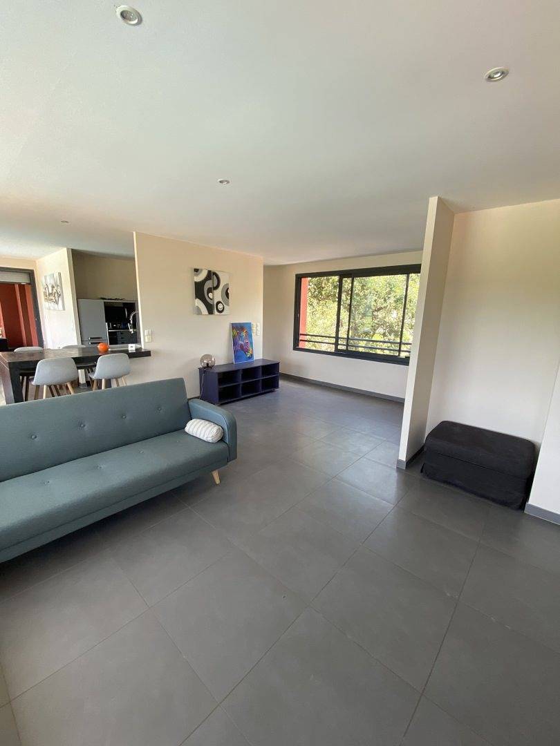 Appartement entier, Appartement de vacances haut standing in Saint-Alban-Auriolles, Ardèche