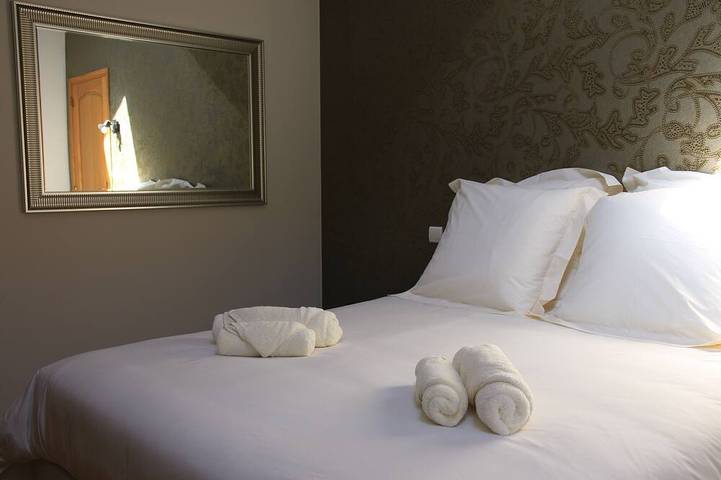 Location de vacances pour 16 personnes, avec jardin et jacuzzi à Plounévez-Quintin - 4