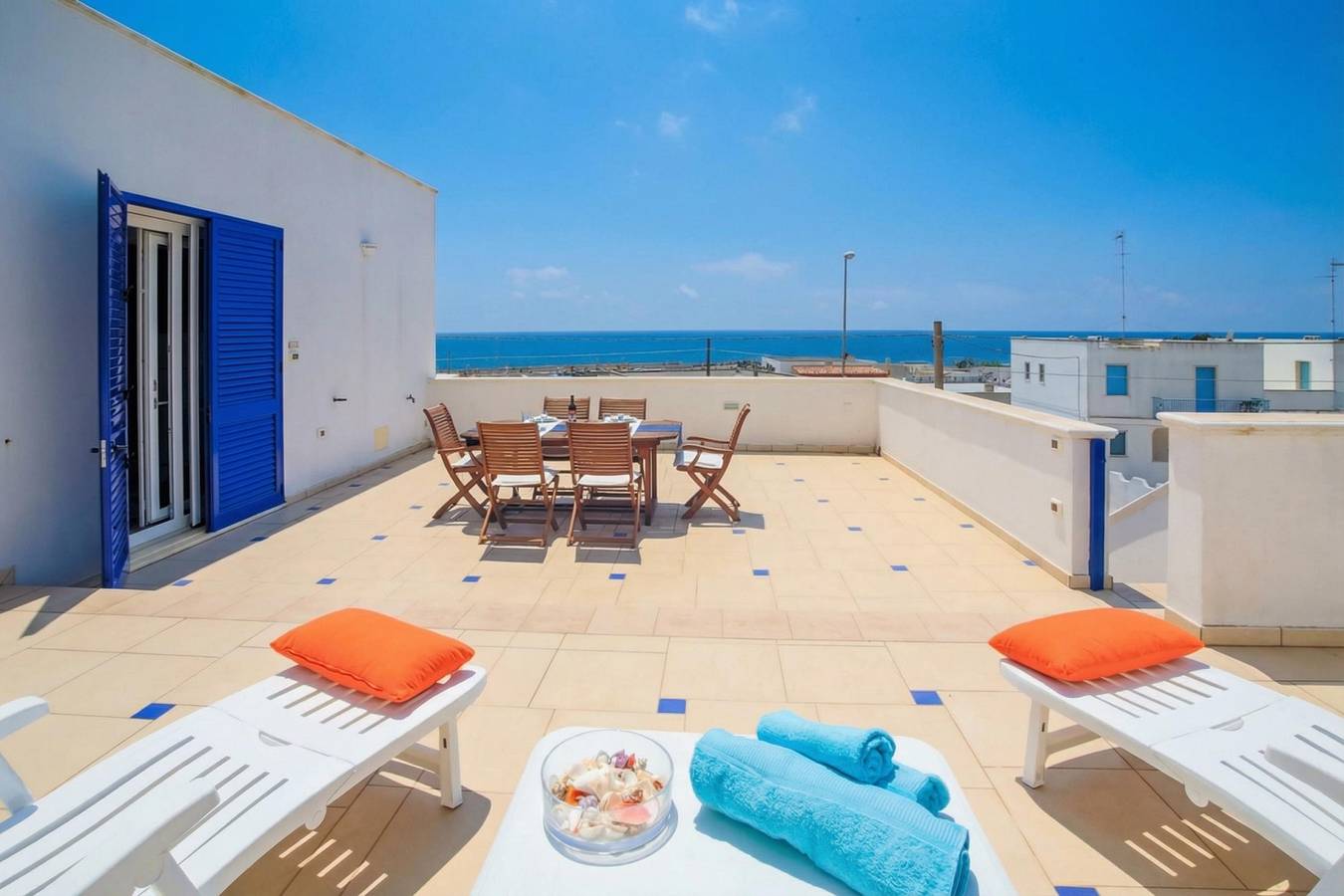 Penthouse Azzurra Sea View Near Beach in Torre Vado, Golf von Tarent