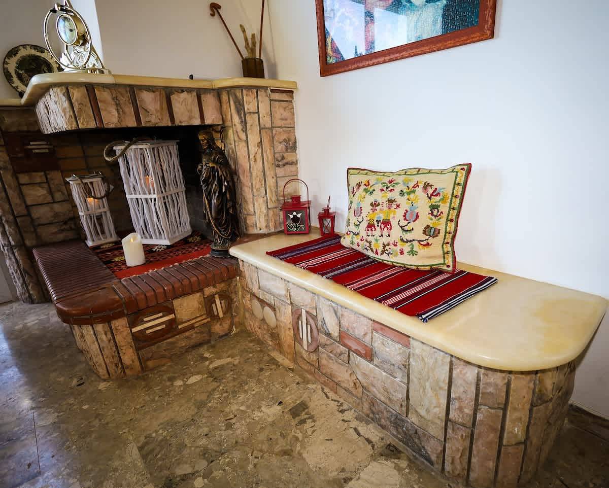 Charming Country House, Just Steps from Everything in Kyparissia, Golf van Kyparissia