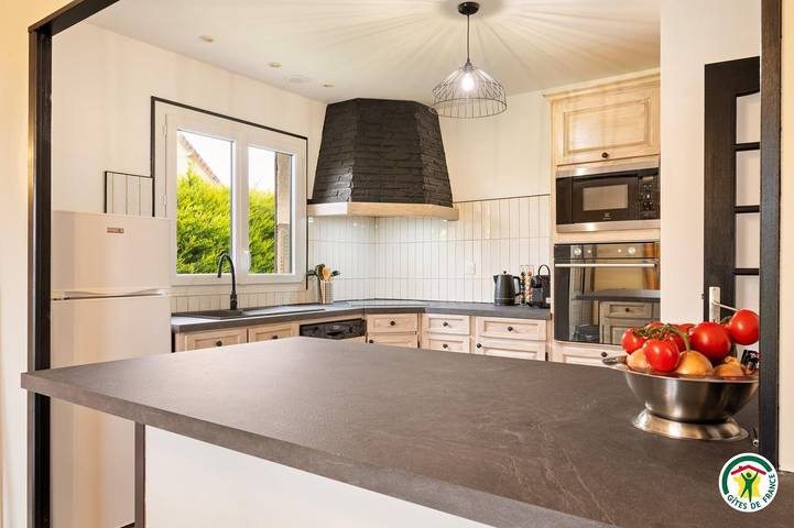 Gîte pour 6 personnes, avec terrasse et jardin à Saint-Jouin-Bruneval - 2