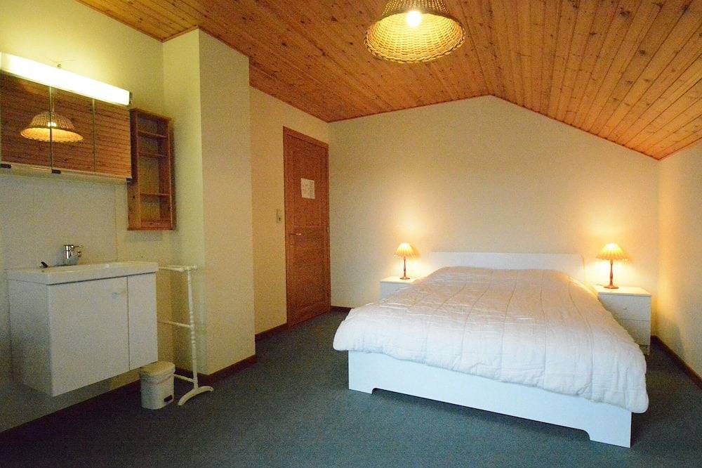 Ruime villa nabij Lesse in Daverdisse, Neufchâteau en omgeving