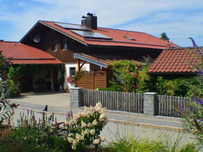 Ferienwohnung für 2 Personen, mit Terrasse und Garten in Gotteszell
