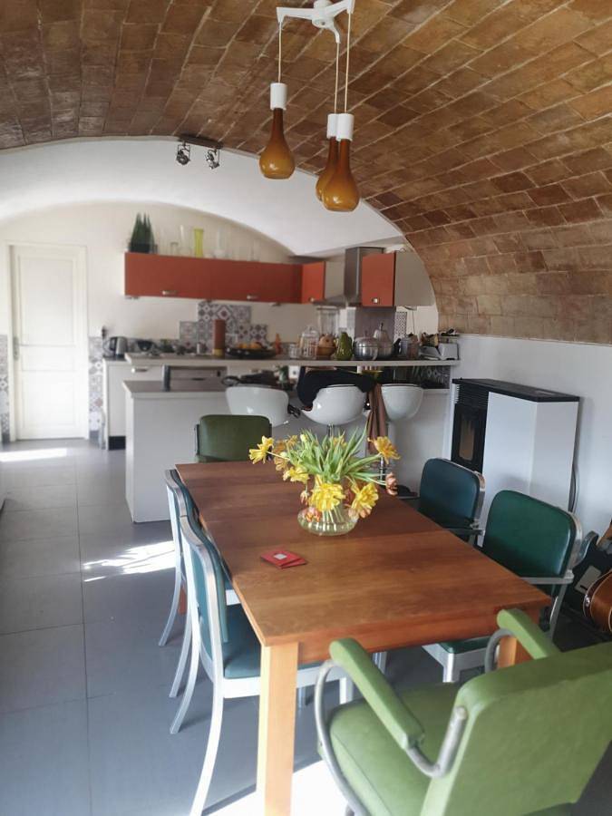 Gîte pour 2 personnes, avec balcon ainsi que piscine et jardin à Saint-Martin-de-la-Brasque - 2