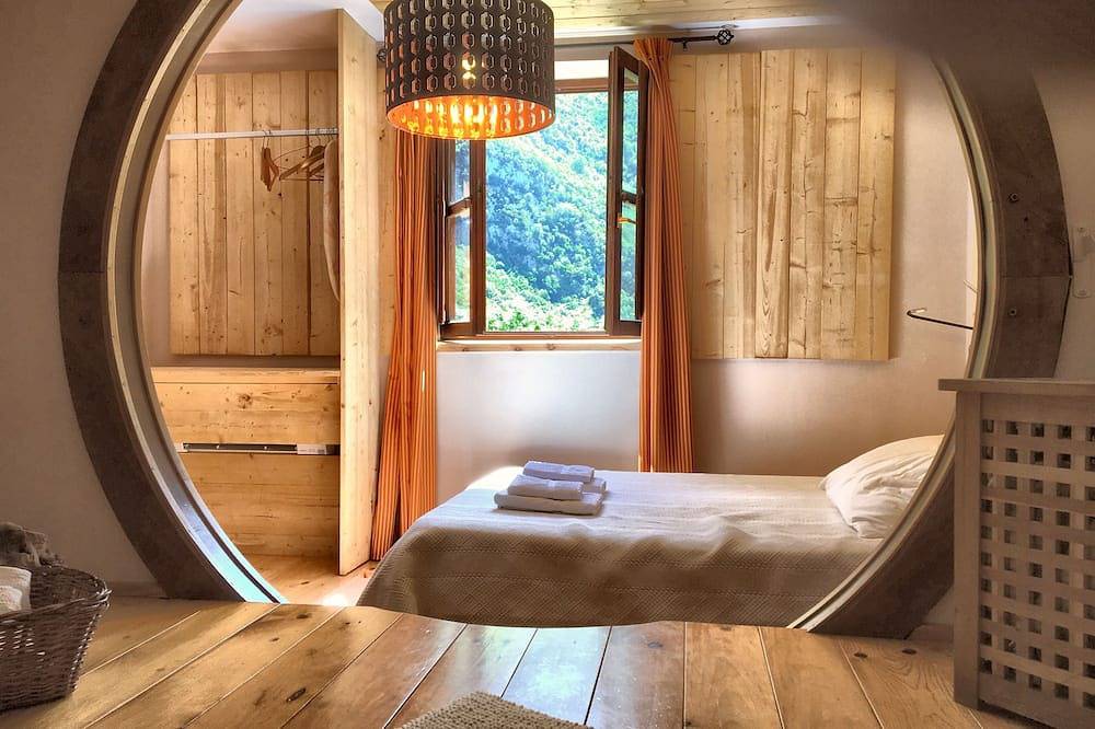 Apartamento entero, Impresionante Jacuzzi en Desfiladero Natural en los Picos de Europa in Ponga, Cordillera Cantábrica