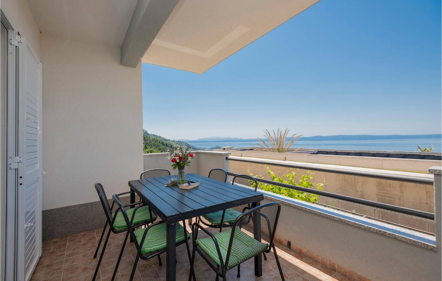 Ganze Ferienwohnung, Ferienwohnung für 6 Personen mit Terrasse in Makarska, Makarska Riviera