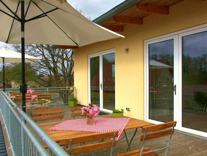 Ferienwohnung für 2 Personen, mit Terrasse und Garten sowie Seeblick und Ausblick in Temmen-Ringenwalde