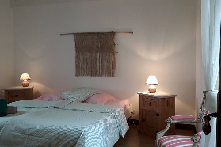 Location de vacances pour 6 personnes, avec jardin et piscine à Sauveterre-la-Lémance - 2