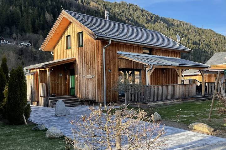 Ferienhaus für 9 Personen, mit Garten und Sauna sowie Whirlpool und Terrasse in Murau