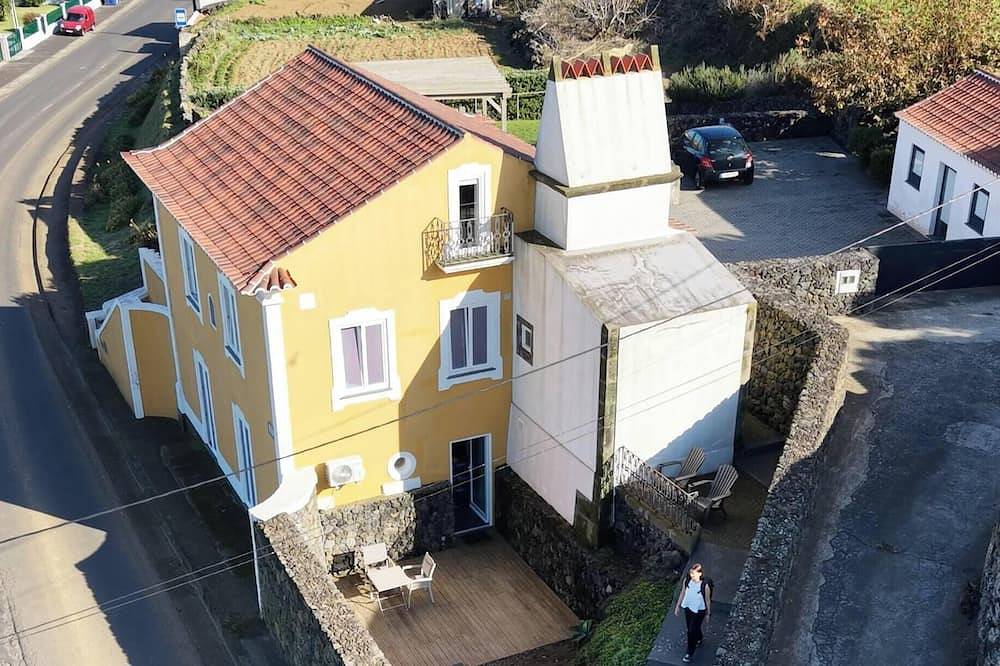 Casa vacanza a Lajes a partire da 60€ a notte
