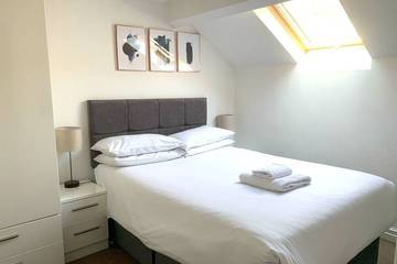 Apartment for 4 People in Exeter, Devon, Photo 1