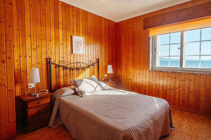 Appartement entier, Appartement de vacances pour 4 personnes avec terrasse in Louro, Muros (Galicia)