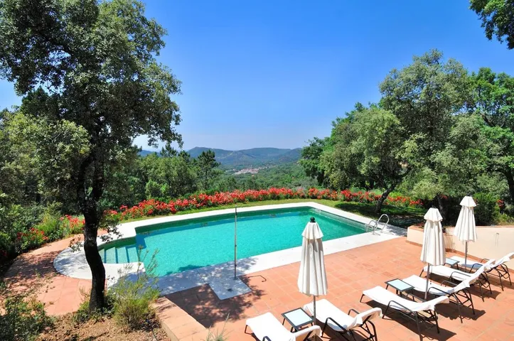 Casa de huéspuedes para 3 personas, con vistas además de jardín y piscina, Se admiten mascotas - 1