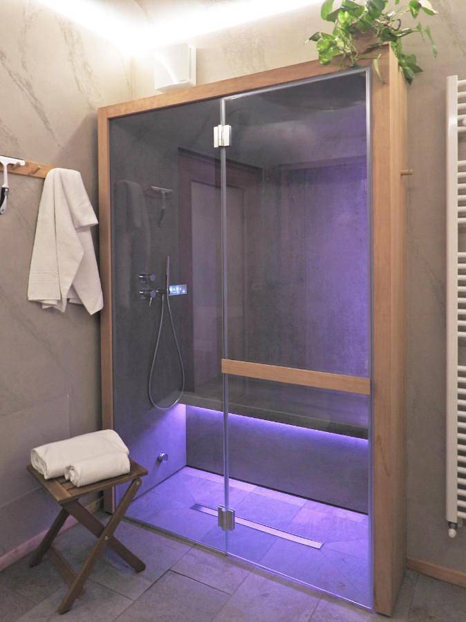 Appartamento intero, Green Chalet Scalotta - Private Garden with Jacuzzi and Spa in Dervio, Alpi Orobie Occidentali