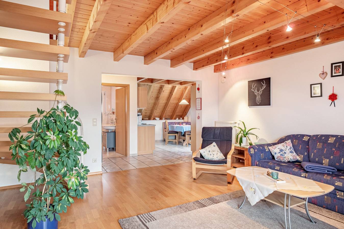 Apartamento entero, Apartamento 'Schillingblick' con jardín compartido, balcón y Wi-Fi in Rudenberg (Titisee-Neustadt), Titisee-Neustadt