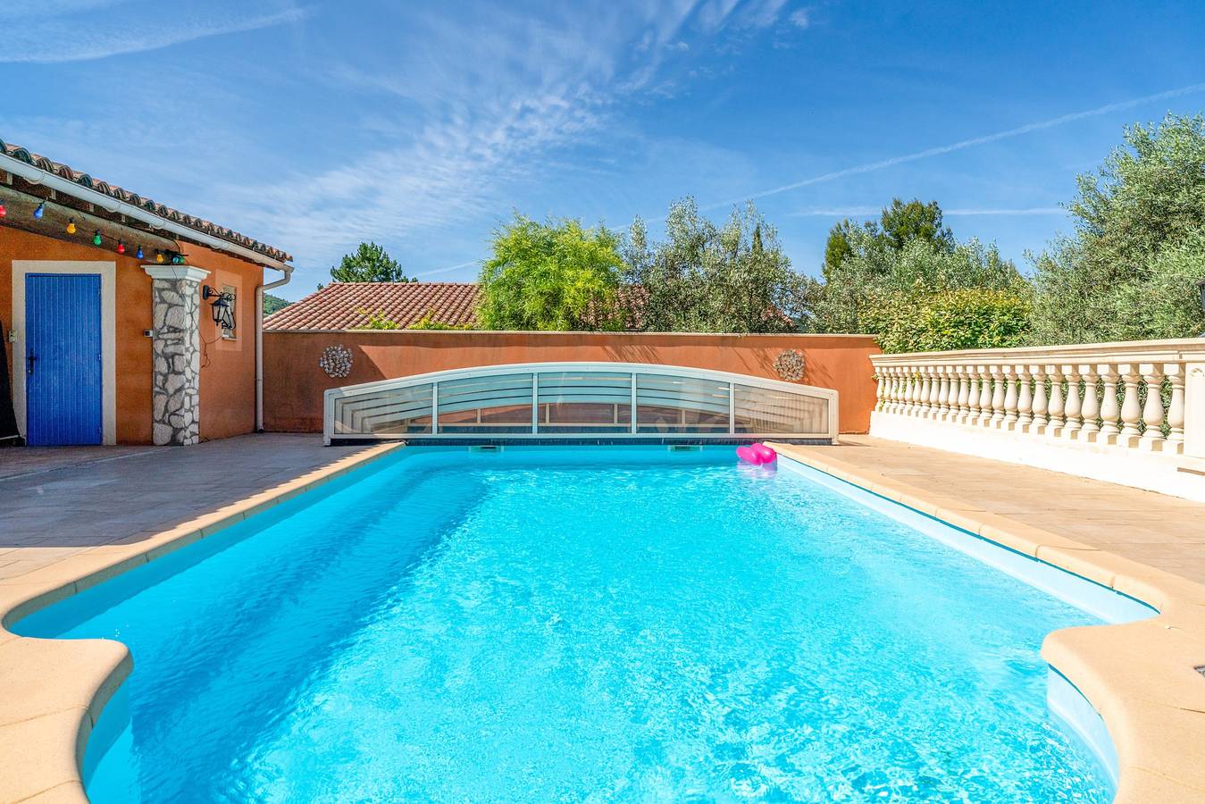 Villa « La Ceriseraie » avec vue sur la montagne, Wi-Fi et climatisation in Malaucène, Parc naturel régional du Mont-Ventoux