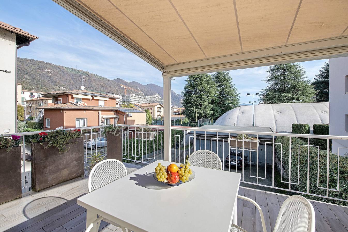 Ganze Wohnung, Ferienhaus 'Miki' mit privater Terrasse, Wlan und Klimaanlage in Sarnico, Iseosee