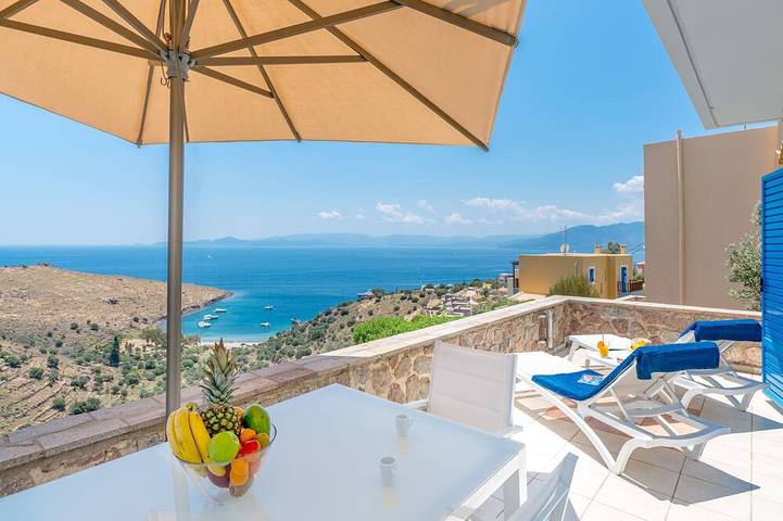 Ferienhaus für 12 Personen, mit Balkon und Terrasse sowie Garten