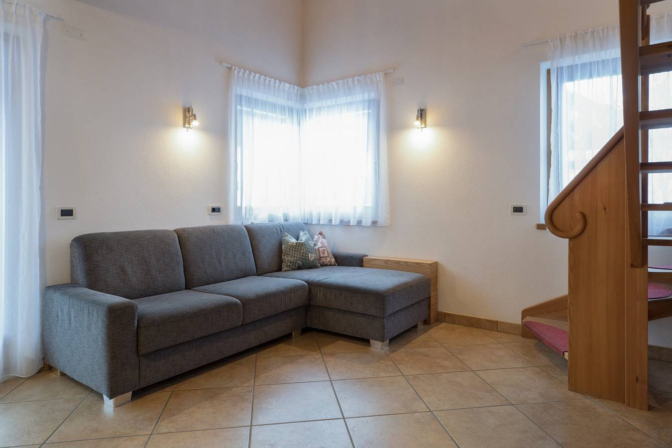 Appartamento intero, Appartamento idilliaco "Dolomiten" con balcone, giardino e Wi-Fi in San Martino in Badia, Dolomiti Superski