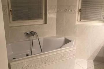 Vacation House for 11 Guests in Lake Geneva, Picture 4