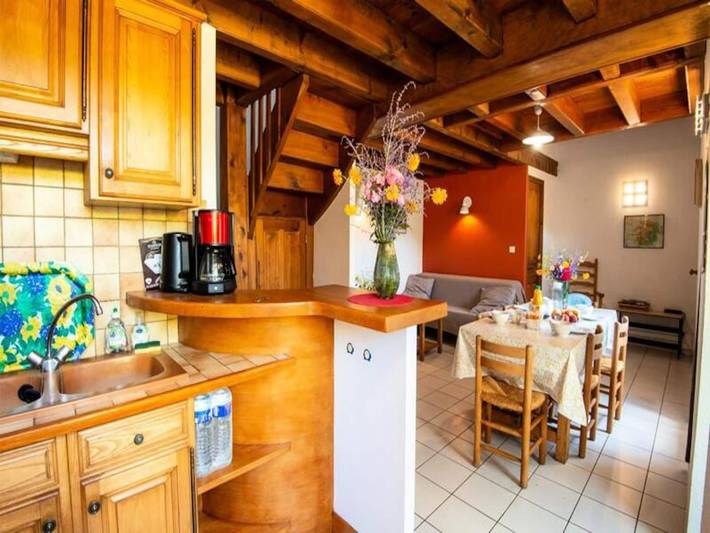 Gîte pour 5 personnes, avec balcon, adapté aux familles à Les Bondons - 2