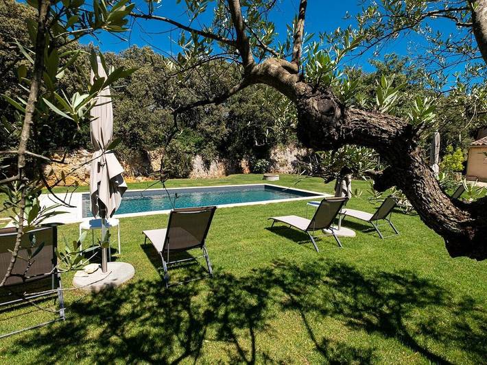 Casa de vacaciones en Bonnieux con piscina. in Bonnieux, Parque natural regional del Luberon