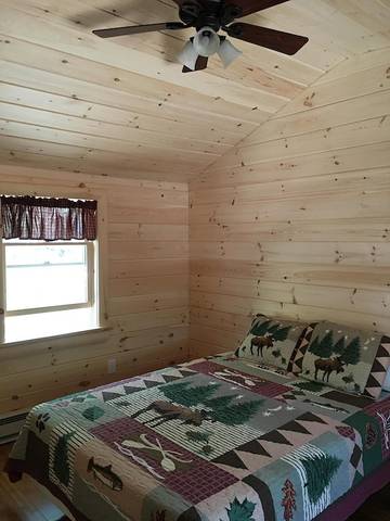 Log Cabin for 7 Guests in Tamworth (New Hampshire), New Hampshire, Picture 4