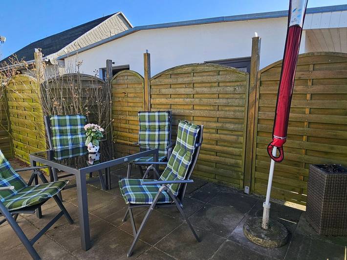 Ferienwohnung für 4 Personen, mit Terrasse und Garten sowie Seeblick in Am Schwarzen Busch - 4