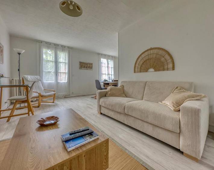 Appartement de vacances pour 6 personnes, avec terrasse à Compiègne