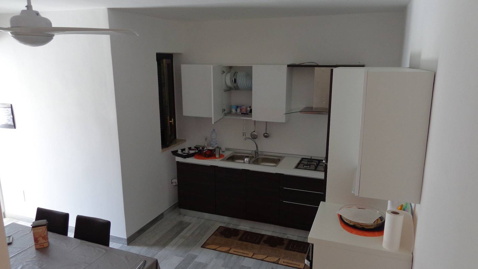 Casa Vacanze 'Giulia House' con Terrazza Privata, Wi-Fi e Aria Condizionata in Lido Specchiolla, Carovigno