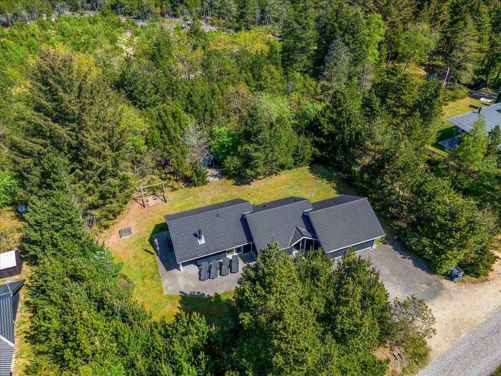 Herrlich großes 4-Sterne-Ferienhaus mit Whirlpool und Sauna in Henne, Filsø See