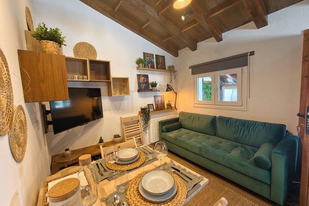 Casita El Espinar Jacuzzi in El Espinar, Provincia de Segovia