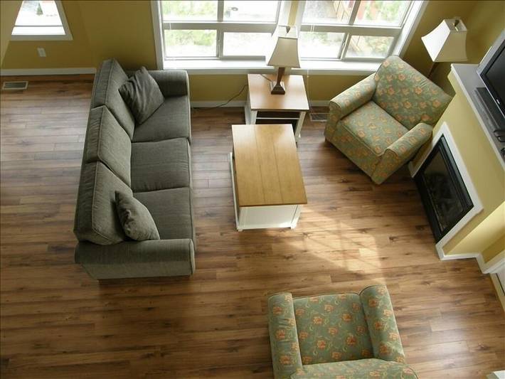 Cottage for 8 people, with garden and pool as well as balcony and hot tub in Central Okanagan