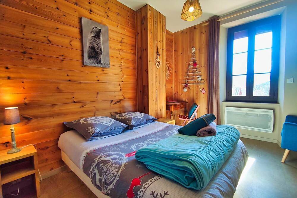 Apartamento entero, Chambre Duo ( bed 140 cm) in Artigues, Ariège
