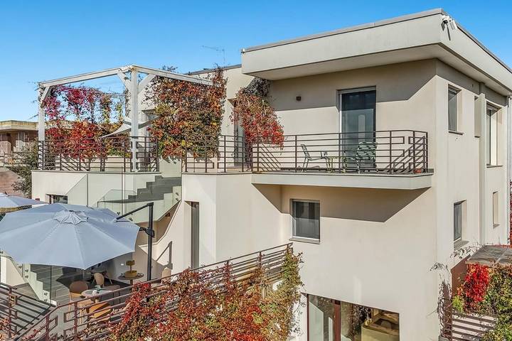 Villa per 18 persone, con Balcone e Idromassaggio nonché Giardino e Piscina a Scorrano