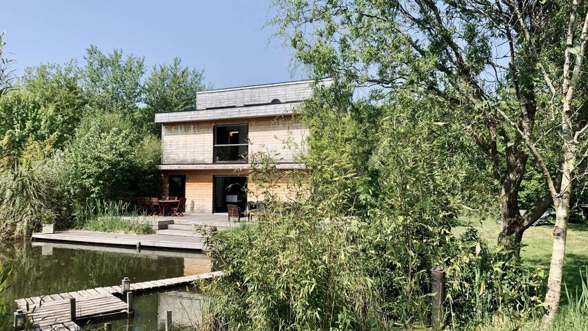 Villa pour 4 personnes, avec terrasse ainsi que vue sur le lac et jardin dans la Somme