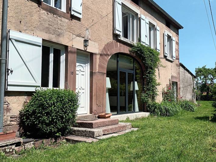 Gîte pour 14 personnes, avec Jardin à Fougerolles