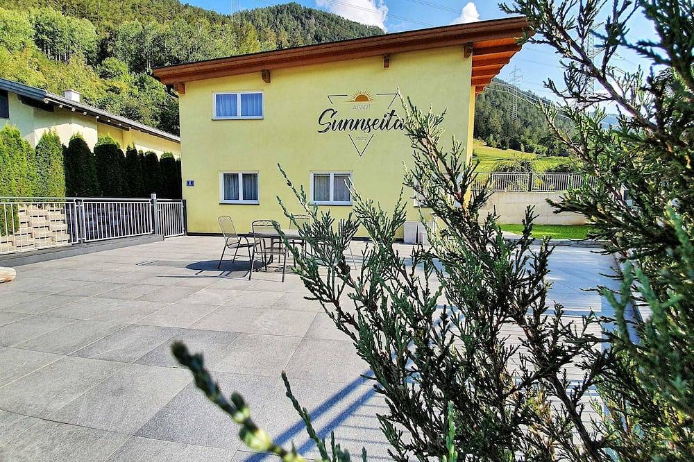 Ganze Wohnung, Apart Sunnseita - Ferienwohung mit wunderbarem Burg Laudeckblick in Glockturmkamm, Prutz