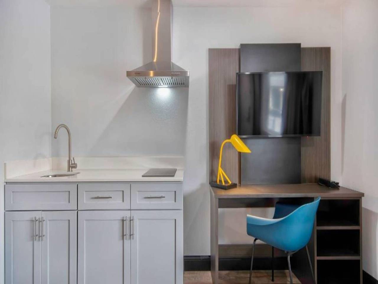 Apartamento entero, 2 camas matrimoniales | No cocina in Eureka, California North Coast