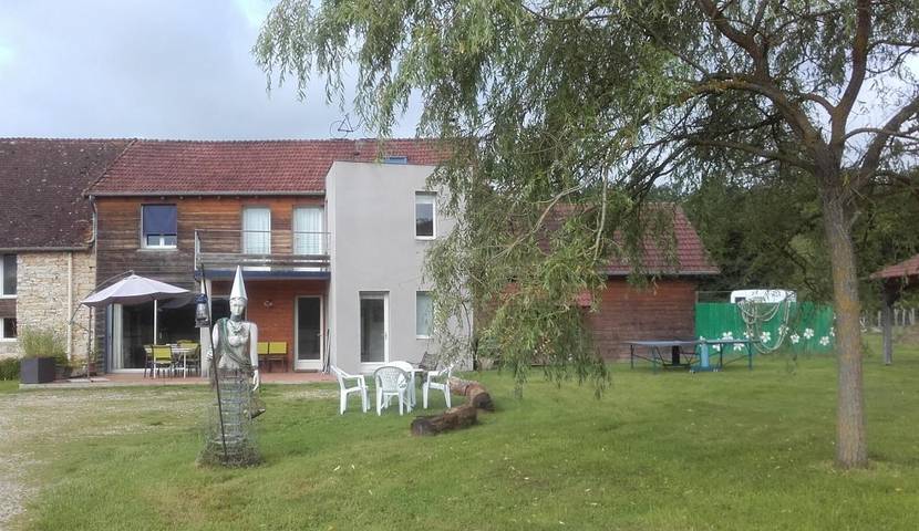 Gîte pour 8 personnes, avec jardin et terrasse à Cortambert