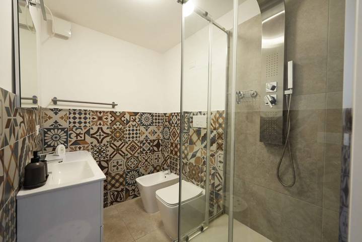 Appartement entier, Appartement de vacances pour 2 personnes avec balcon/terrasse in Taranto, Golfe de Tarente