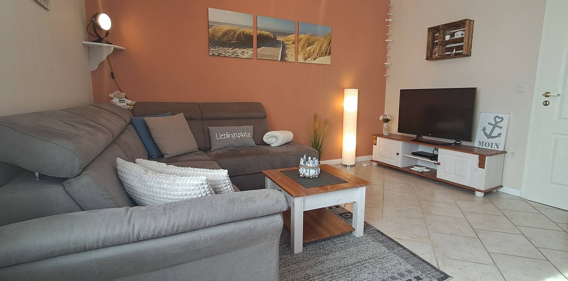 Ganze Wohnung, Ferienwohnung Michelsen" mit privater Terrasse, privatem Garten und Wlan in Nordstrand (Gemeinde), Nordstrand