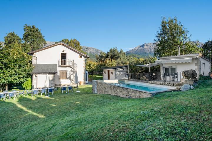 Urbanización para 24 personas, con Jardín en Sierra de Gredos