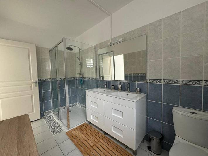 Maison d’hôte pour 2 personnes, avec jardin ainsi que vue et terrasse à Saint-Leu - 3